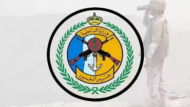 صورة حرس الحدود بعسير ينقذ مواطنين تعطلت واسطتهما البحرية في عرض البحر