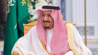 صورة خادم الحرمين الشريفين يتلقى رسالة خطية من رئيس فيتنام