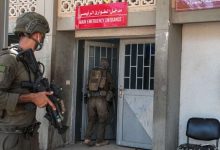 صورة وثائقي “مسعفون تحت النار” يجد “بيتاً” في القناة الرابعة البريطانية بعد رفض “بي بي سي” عرضه