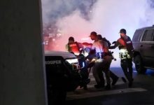 صورة فوضى واحتجاجات عنيفة في لوس أنجلوس: اعتقال 200 متظاهر وفرض حظر تجول ليلي