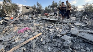صورة “خلف الكواليس”.. “مهندس صفقة شاليط” ينشر محتوى رسالة تلقاها أمس من رئيس فريق حماس التفاوضي