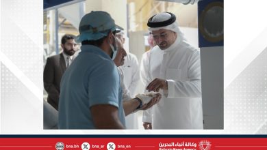 صورة وزير الصناعة والتجارة يقوم بزيارة تفقدية إلى مصنع (التعاون للمواد الغذائية) بمدينة سلمان الصناعية