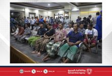 صورة استمرار عمليات البحث عن 30 مفقوداً إثر غرق عبارة قرب بالي الإندونيسية