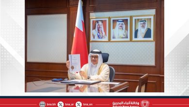 صورة وزير الخارجية يتسلم نسخًا من أوراق اعتماد عدد من سفراء الدول المعينين لدى مملكة البحرين