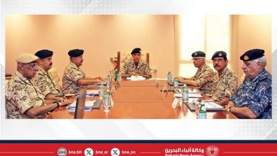 صورة رئيس هيئة الأركان يترأس اجتماع مجلس كلية عيسى العسكرية الملكية