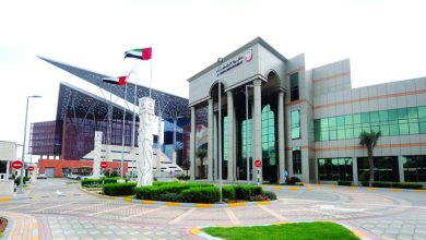 صورة وسيط مزيف يستولي على 80.9 ألف درهم من امرأة