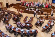 صورة أعضاء في البرلمان العربي للطفل يستعرضون تجارب ملهمة