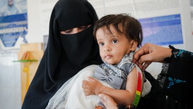 صورة الإمارات و”الصحة العالمية” تختتمان المرحلة الأولى من مبادرة مكافحة سوء تغذية النساء والأطفال في جزيرة سُقطرى