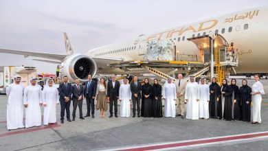 صورة بدء التشغيل الفعلي للمركز الإقليمي لتوزيع اللقاحات في أبوظبي