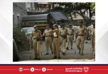 صورة الشرطة الهندية تعتقل محتالاً يدير “سفارة وهمية” قرب نيودلهي