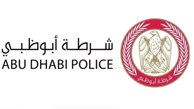صورة فِرق شرطة أبوظبي والدفاع المدني تنجح في السيطرة على حريق أشجار بالعين