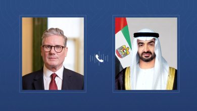 صورة رئيس الدولة ورئيس وزراء بريطانيا يبحثان هاتفياً علاقات البلدين والتطورات الإقليمية