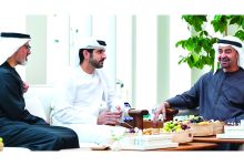 صورة رئيس الدولة يستقبل حمدان بن محمد