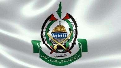 صورة صحيفة بريطانية : قطر تسحب الأسلحة الشخصية من قيادات حماس في الدوحة