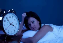 صورة الاستيقاظ المتكرر أثناء الليل.. أسبابه وطرق التعامل معه