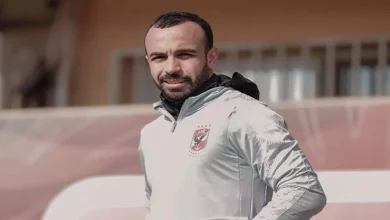 صورة محمد مجدى أفشة يؤدي مناسك العمرة وكهربا يعلق