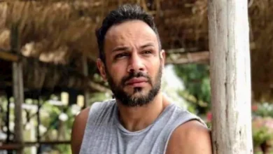 صورة النجوم يمازحونه.. محمد عطية: لما أموت امسحوا “عليا الطرب بالتلاتة”