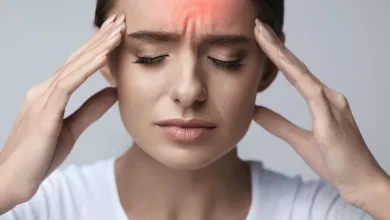 صورة احذر هذه الأطعمة.. 4 مسببات صامتة تدمر صحة دماغك ببطء