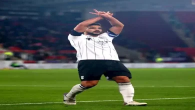 صورة مدرب مصري بإنجلترا يعلق على إمكانية رحيل سام مرسي عن إبسويتش تاون