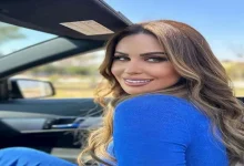 صورة مي سليم بإطلالة صيفية جريئة على البحر.. والجمهور يعلق