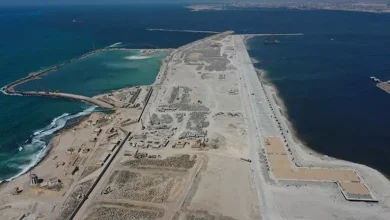 صورة “الاسكندرية لتداول الحاويات” توضح أسباب وقوع حادث برصيف ميناء الدخيلة
