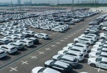 صورة مسؤول أوروبي يتحدث عن اتفاق لإعفاء السيارات الأمريكية من الجمارك