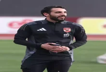 صورة كريم فؤاد ينشر صورة مع زوجته ويهنئها بهذه المناسبة