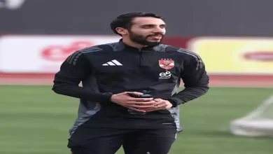 صورة كريم فؤاد ينشر صورة مع زوجته ويهنئها بهذه المناسبة