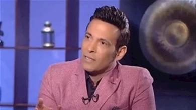 صورة سعد الصغير ينشر صورًا تجمعه بزوجته وأبنائه من حفل زفاف ابنة شقيقته