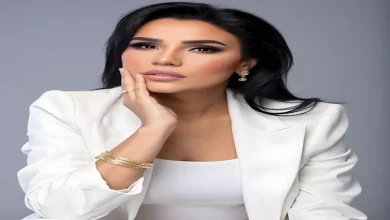 صورة أمينة تهاجم منتقديها: فاكرنا تماثيل شمع.. حسدتونا وعينيكم جا