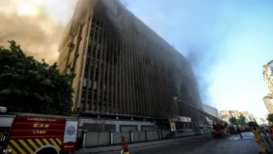صورة فيديو- عمال صيانة سنترال رمسيس يواصلون العمل لليوم الثالث لإصلاح خطوط الإنترنت
