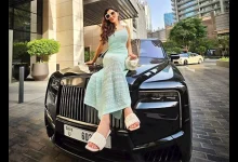صورة مي عمر تخطف الأنظار من داخل سيارتها الفارهة.. والجمهور يعلق