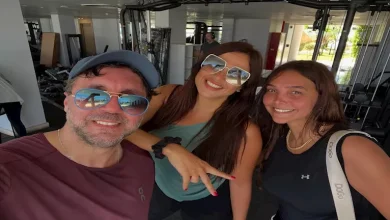 صورة يارا السكري وياسمين عبد العزيز مع هشام ماجد.. 20 صورة للنجوم في الجيم