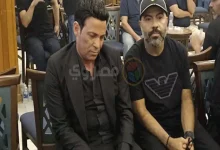 صورة الحزن يسيطر على سعد الصغير في عزاء المطرب الشعبي الراحل محمد عواد