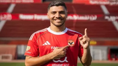 صورة “الأهلي هو جنة كرة القدم”.. محمد شريف يعلق على عودته للقلعة الحمراء