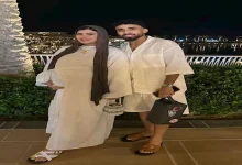 صورة “بابا”.. 5 صور لمروان عطية وزوجته على البحر