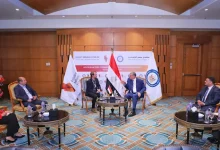 صورة وزير البترول يبحث مع “باريك جولد” التوسع في التنقيب عن الذهب بمصر