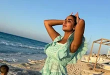 صورة “جريئة أمام البحر”.. أحدث ظهور لـ جوري بكر والجمهور يعلق (صور)