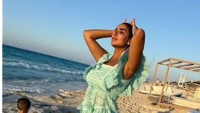 صورة “جريئة أمام البحر”.. أحدث ظهور لـ جوري بكر والجمهور يعلق (صور)