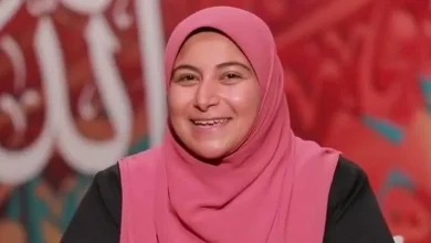 صورة الواعظة أسماء أحمد: ارحموا أولادكم صغارًا تنالوا برهم كبارًا.. والدين