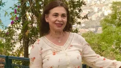 صورة لبنى ونس عن نجلها يوسف عمر: “فيه بنات بتناديني حماتي.. وكنت ضد دخوله ا