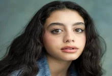 صورة وصلة هزار تجمع ياسمينا العبد بأبطال مسلسل “ابن النصابة”