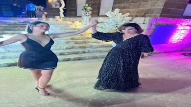 صورة بالصور | إلهام شاهين ترقص مع إلهام صافي الدين وتعلق: “أمورتي الحلوة بق