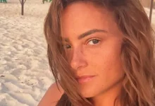 صورة على شاطئ البحر.. أحدث ظهور للفنانة بشرى والجمهور يعلق