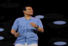 صورة إيهاب توفيق يحيي حفل افتتاح المهرجان الصيفي باستاد الإسكندرية