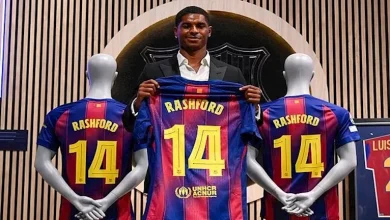 صورة باع اللامبورجيني.. راشفورد يصل برشلونة مستقلا سيارة بـ 25 ألف إسترليني