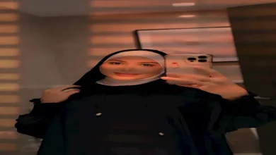 صورة زوجة محمد النني الثانية تنشر صورًا بملابس الإحرام من الكعبة وتعلق