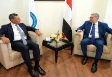 صورة وزير البترول يبحث مع رئيس “إنرجين” تعزيز التعاون