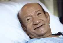 صورة “محتاج معجزة الوضع حرج”.. بطرس دانيال يعلن تدهور حالة الفنان لطفي لبيب