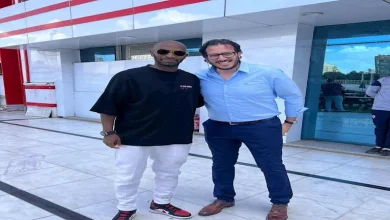 صورة شيكابالا يودع طبيب الزمالك.. والأخير يرد: “تاريخ كبير وأسطورة”